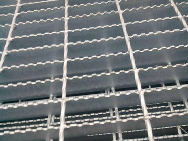 齒形鋼格板2